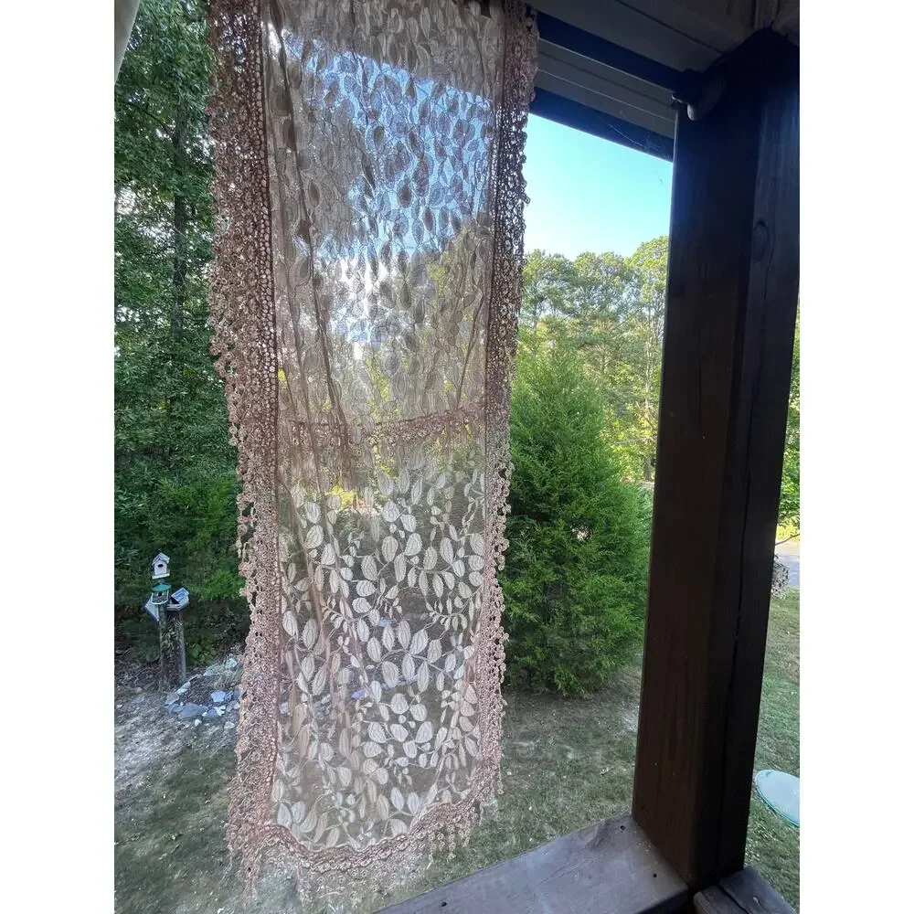 Vintage Ecru Lace Dresser Scarf Table Runner Leaf Pattern Fringe 60in Farmhouse